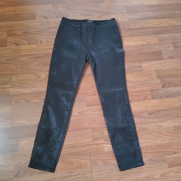 NWOT Driftwood Slim Skinny Embroidered Floral Denim Jeans Size 28 Black - Picture 2 of 15